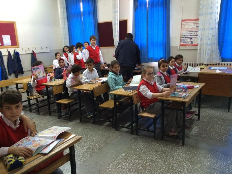 MEDENİYET OKULU DEĞERLER EĞİTİMİ DERGİ DAĞITIMI faaliyet gorseli