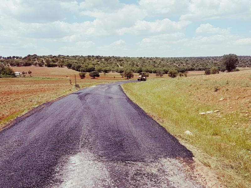 YENİMESCİT MAHALLE YOLU YAMA VE BANKET ÇALIŞMASI  faaliyet gorseli