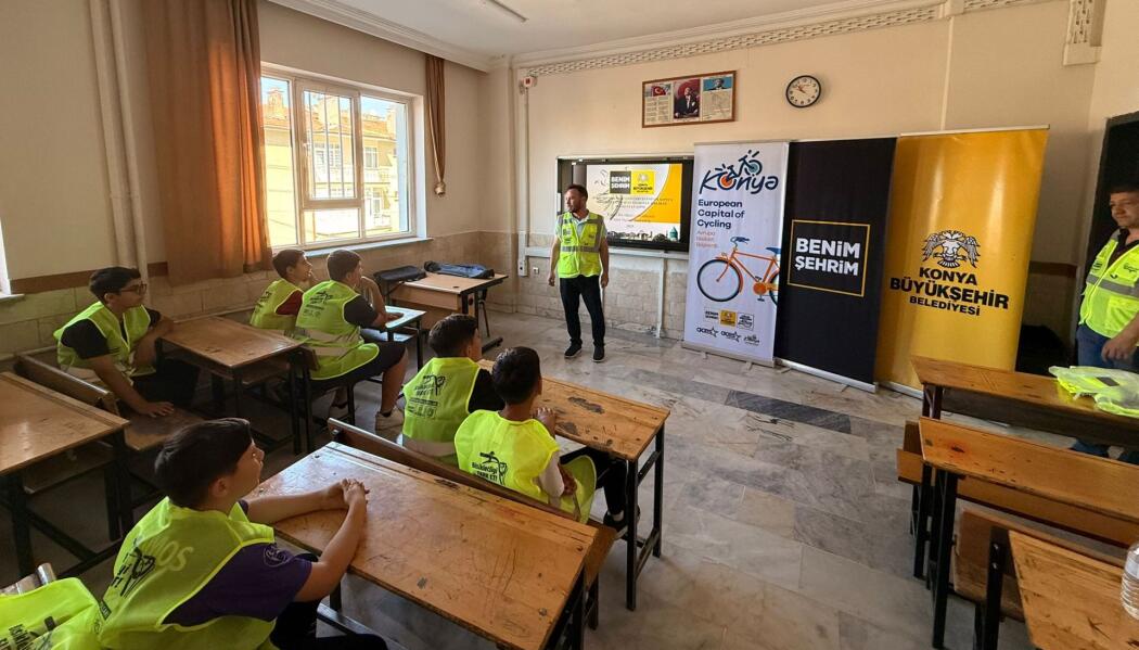 GÜVENLİ OKUL YOLLARI PROJESİ faaliyet gorseli