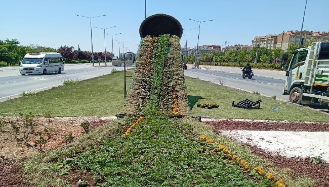 İSTANBUL ÇEVRE YOLU ORTA REFÜJ PEYZAJ DÜZENLEME faaliyet gorseli