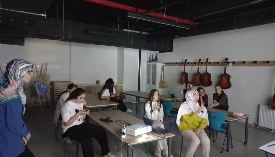 KARAOKE VE OYUN ETKİNLİĞİ faaliyet gorseli