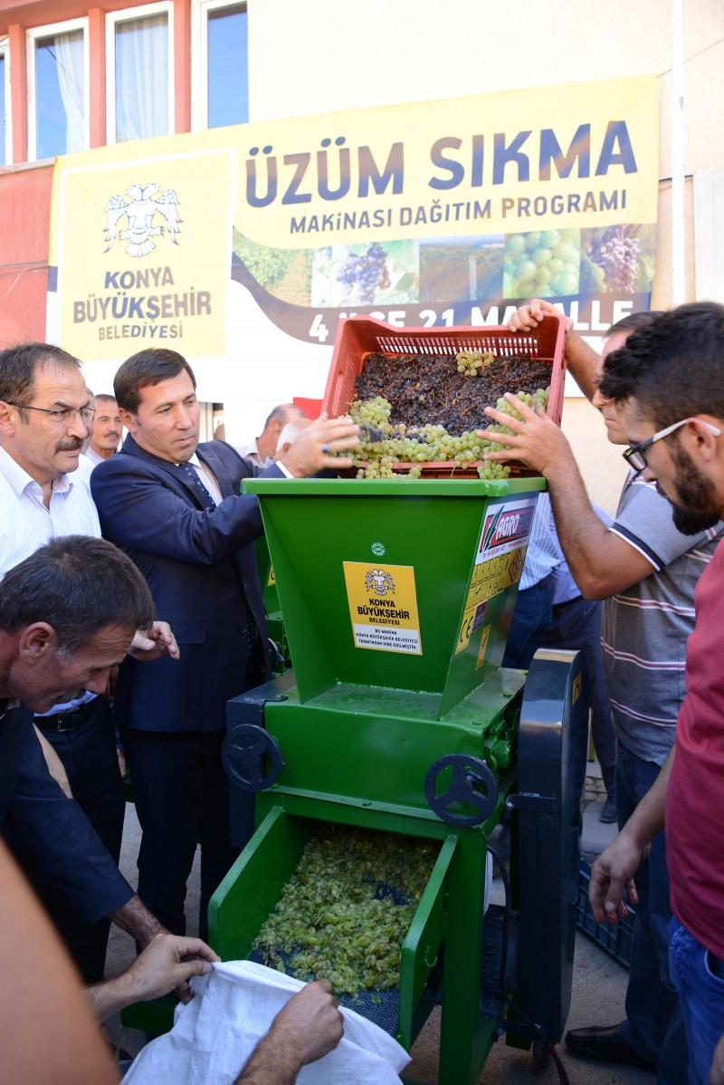 ALANÖZÜ MAHALLESİ ÜZÜM SIKMA MAKİNE DESTEĞİ faaliyet gorseli