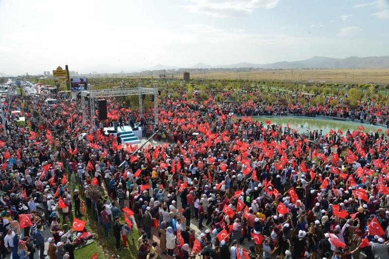 TÜRK YILDIZLARI GÖSTERİSİ faaliyet gorseli