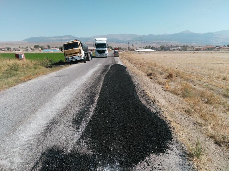 KAYALI  MAHALLESİ - TİLKİLİ MEVKİ YOLU ASFALT  YAMA ÇALIŞMASI faaliyet gorseli