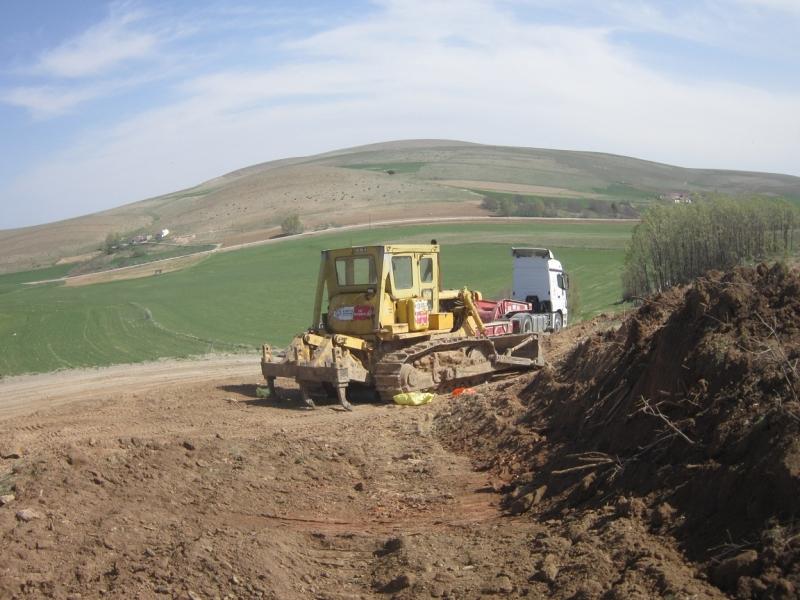 YEŞİLYURT MAHALLESİ YOL AÇMA ÇALIŞMASI faaliyet gorseli
