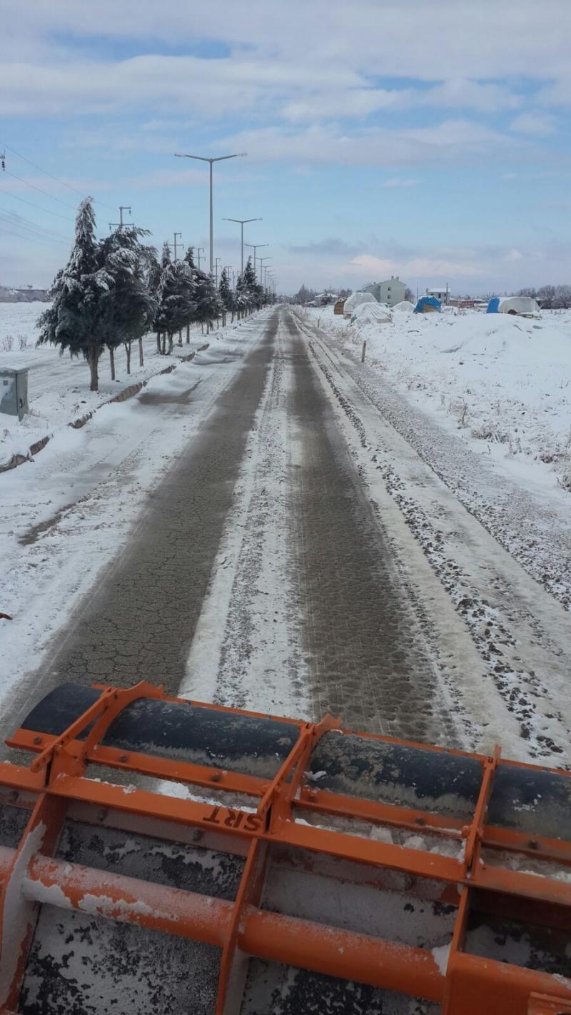 AZİZİYE MAHALLE YOLU KAR TEMİZLEME ÇALIŞMALARI  faaliyet gorseli