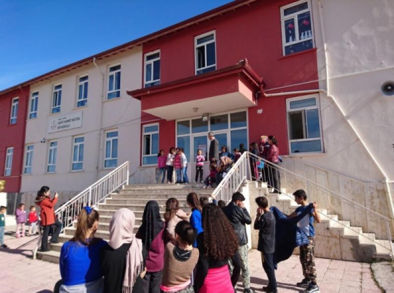 2018 AHIRLI GENÇ KOMEK YAZ OKULU faaliyet gorseli