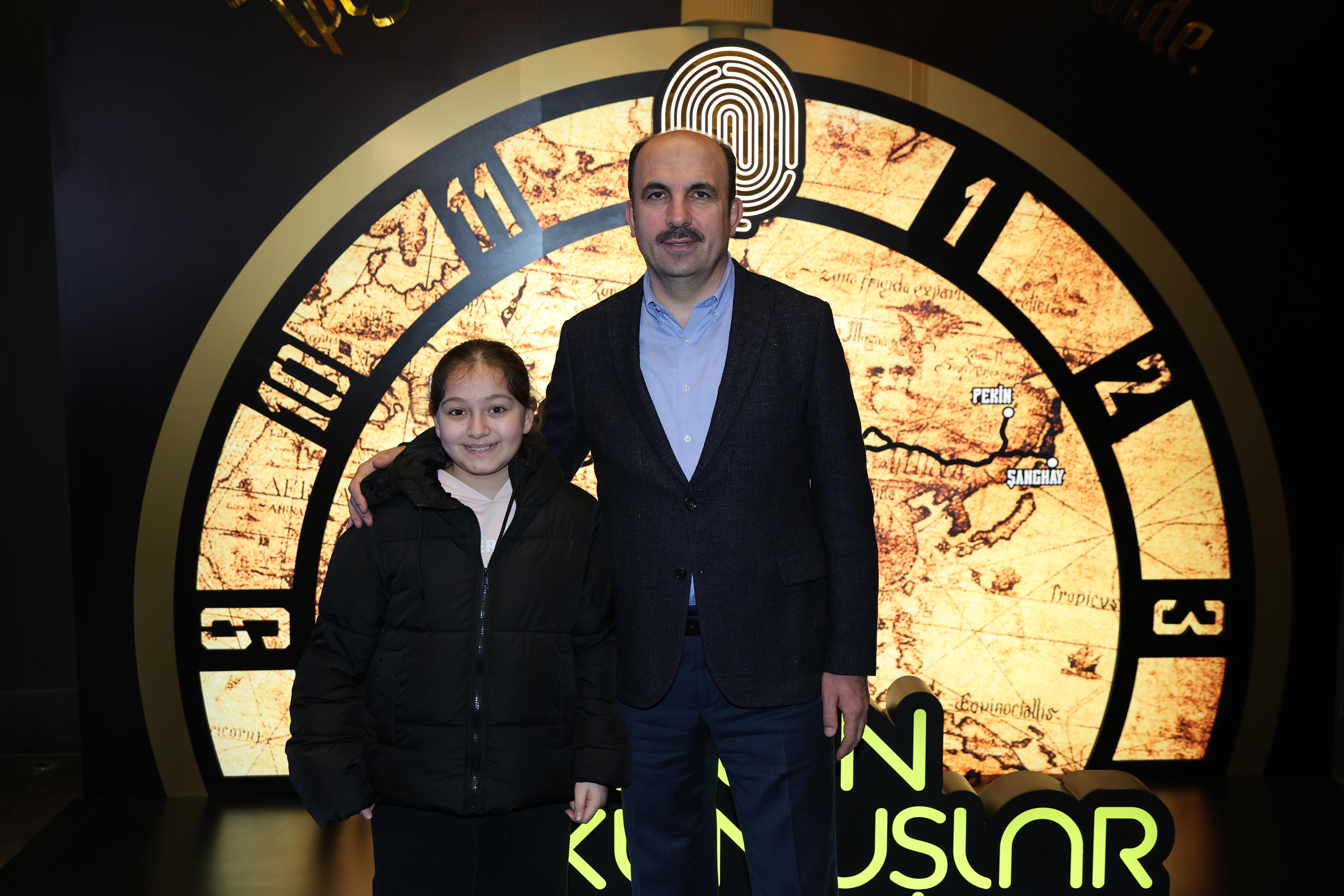 BAŞKAN ALTAY, FESTİVALDE ZİYARETÇİLER VE ÇOCUKLARLA BULUŞTU.